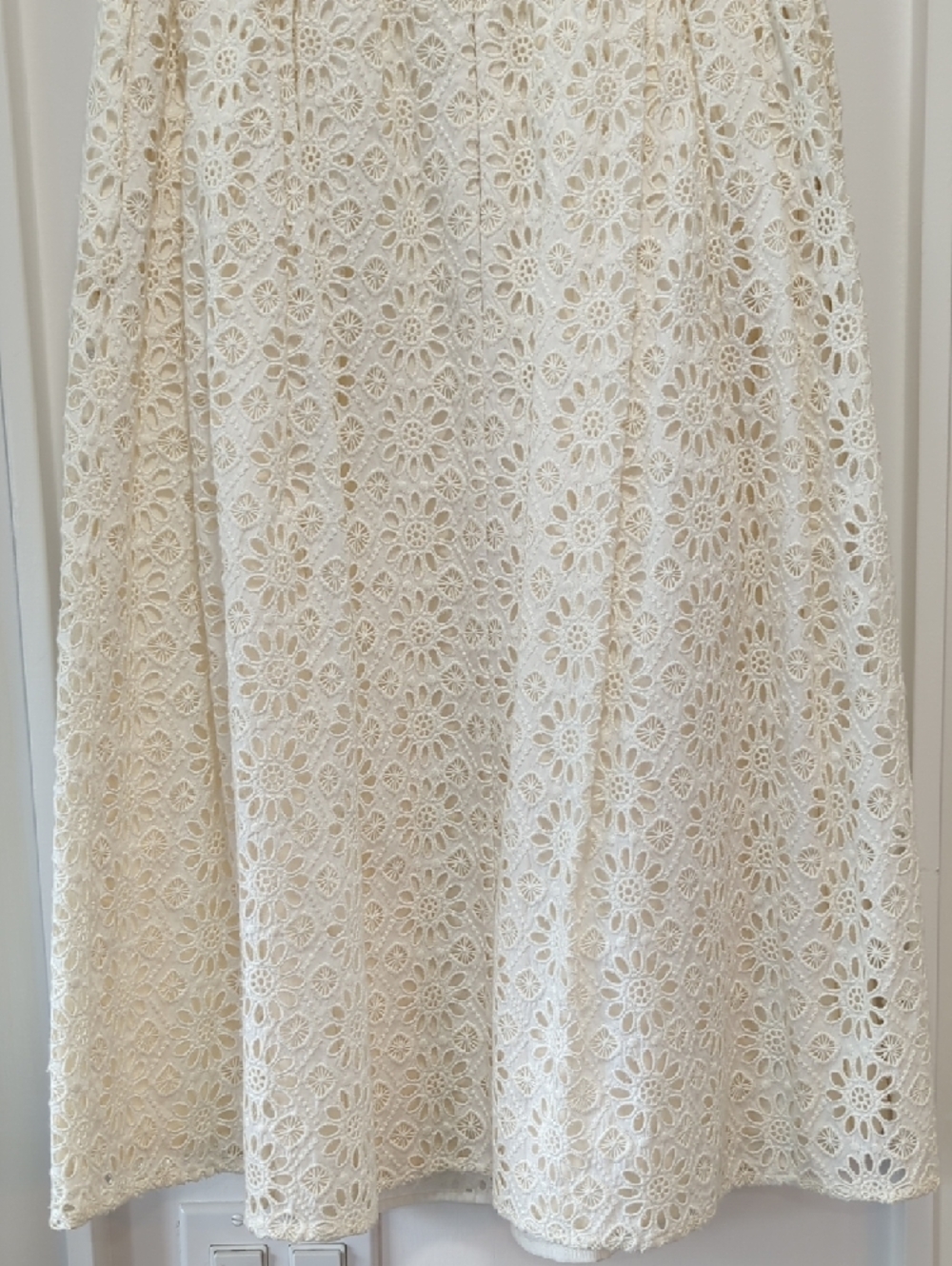 Ann Taylor Cream Lace A-Line Midi Skirt Size 0 - Picture 11 of 14